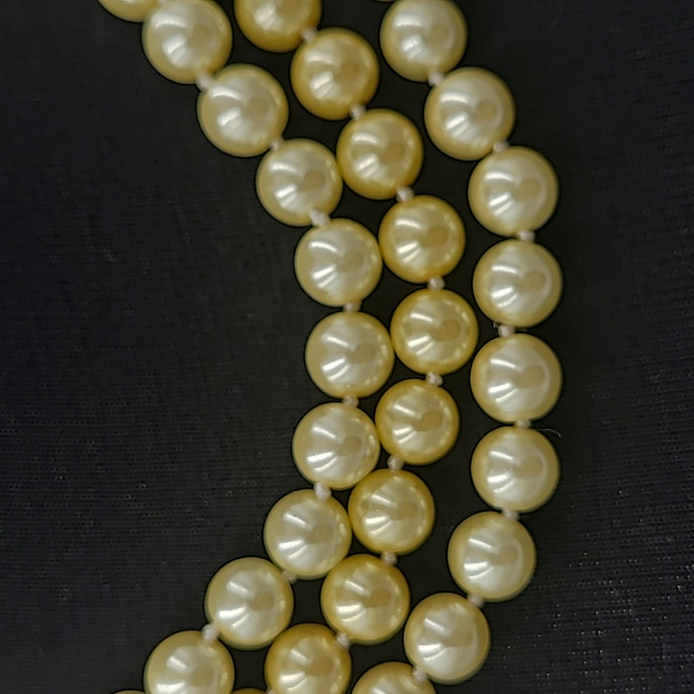 Triple Strand Faux Pearl Necklace 9" - Picture 2 of 4
